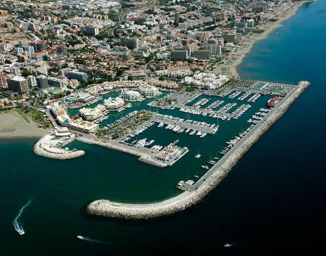 Puerto Marina Palace Appartement